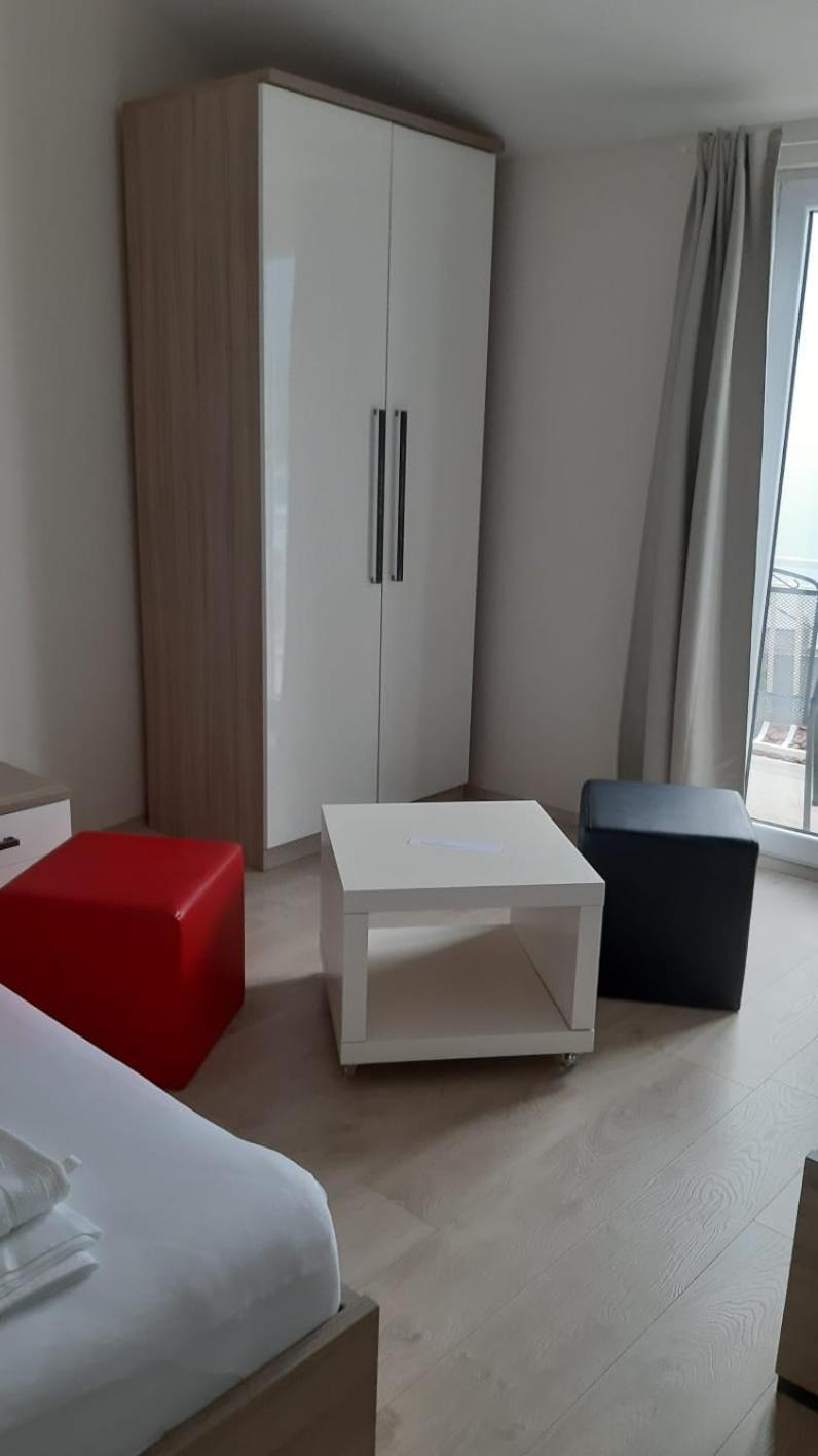 Apartmani Lara Gradac  Zimmer foto