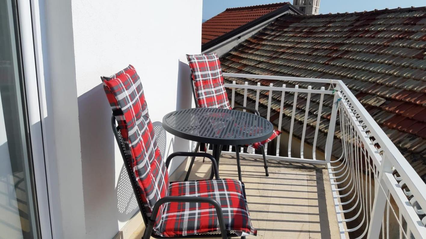 Apartmani Lara Gradac  Zimmer foto